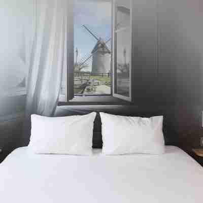 B&B Hotel Les Herbiers Rooms