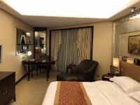 珠海庆华国际大酒店 - 行政豪华双床房