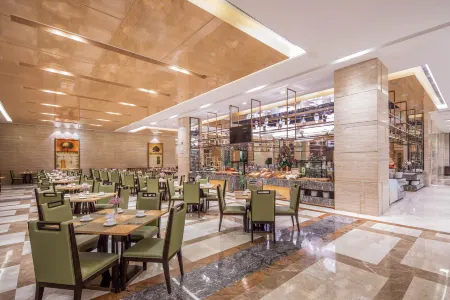 Kingworld Hotel Gui'an Отели рядом с достопримечательностью «Gui'an Ocean World»