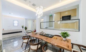 Floral Hotel · Xin Yi Xiamen Hotel(In Zhongshan Worlking Street)