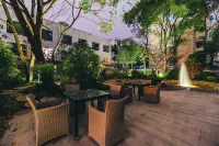 上海陸家嘴浦東大道亞朵S飯店 太清宮附近的飯店