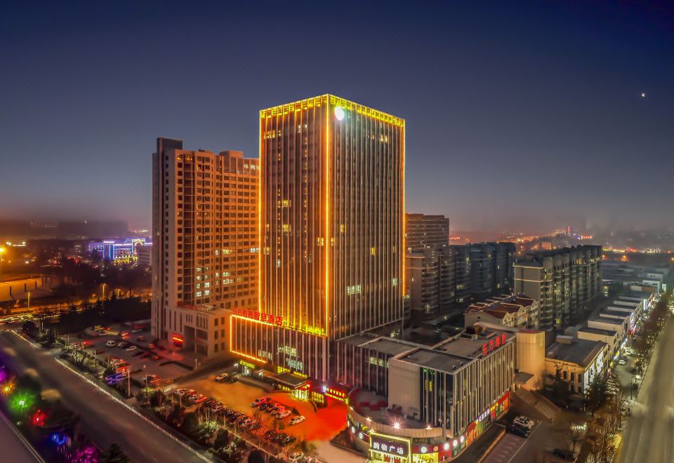 트라이컬러 그린 호텔 객실 이미지