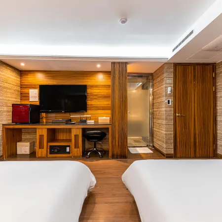Friendly DH Naissance Hotel by Mindrum Group