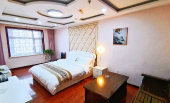 Zhuang Langzelin Business Hotel