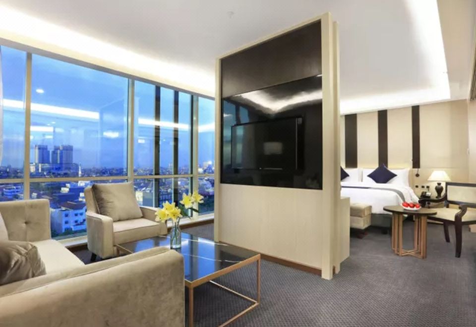 3. 아스톤 카르티카..