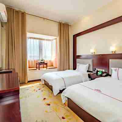 瑞麗瑞莎温泉大酒店（多寶之城店） Rooms