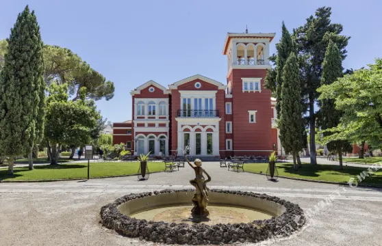 卡爾杜奇羅馬納齊美美居別墅酒店