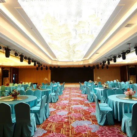 Golden Phoenix Hotel