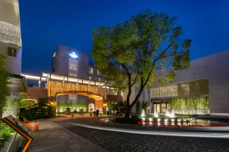 Narada ResortSpa Nanxun Giant