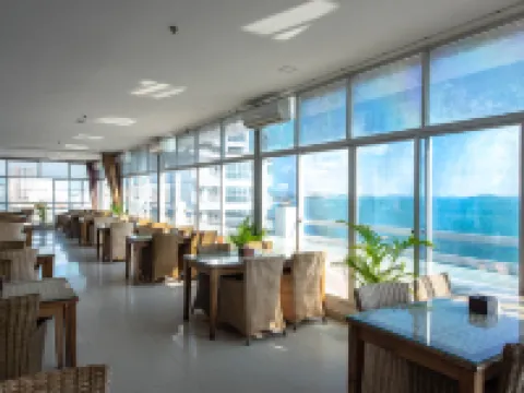 อริสโตแครต เรสซิเดนซ์ แอนด์ โฮเทล โรงแรมในสีหนุวิลล์