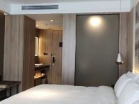 杭州未来科技城海创园亚朵酒店 - 雅致大床房