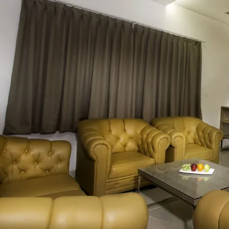Whiz Prime Hotel Kelapa Gading Отели рядом с достопримечательностью «Торговый центр Sunter Mall»