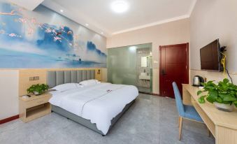 Wuhan Happy Tour Hotel (Tianhe International Airport)