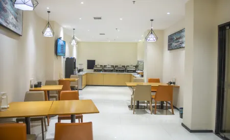 City Comfort Inn(Youxian Wangyun International Plaza Store)