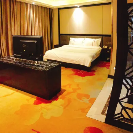 Wuwei Yunxuan Hotel