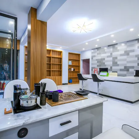 Cuifeng Zhixuan Homestay (Yangshuo West Street)