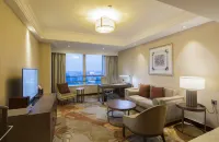 Radisson Blu Hotel Shanghai New World Hotels in Шанхай