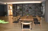 Junyi Hotel(Dujiangyan Passenger Station)