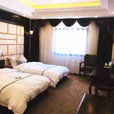 八宿渝都大酒店（然烏湖店） Rooms