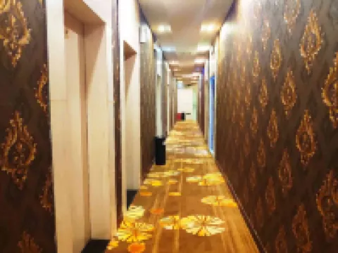 Jinzuan Business Hotel Hotels in Xinfeng