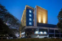 Memory Graceful Hotel (Changzhou Dinosaur City, North High Speed Railway Station) - جاكوزي
