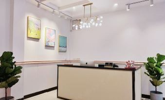 Guiding Ruishe Hotel