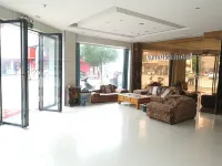 SET CHAIN HOTEL Hotels in Huangmei