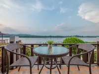 Chiangkhan River Mountain Resort - balcony