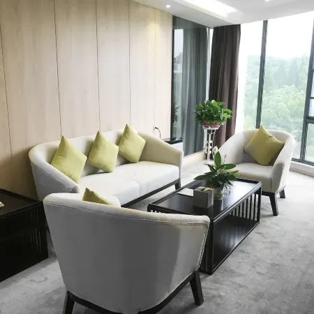 Great Wall Garden V Hotel