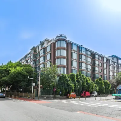 RJ Brown Hotel Hotels near Tianqiao Citizens Square