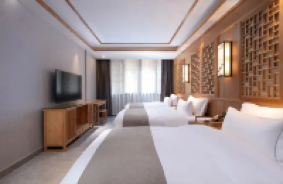 花築·鳳語晨曦酒店（鳳凰古城中心店）