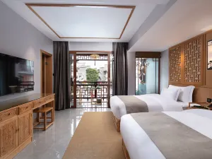 Floral Hotel Fengyu Chenxi Hotel (Phoenix Ancient Town Center)