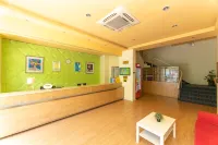 Bengbu Le 8 Hotel Chain (Baolong City Plaza)