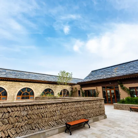 Lavande Hotel  (Yan 'an Holy Valley Jin Yan 'an Hotel)