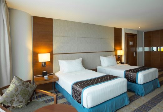 렉스 세부 옥상 수영장 또는 조식장