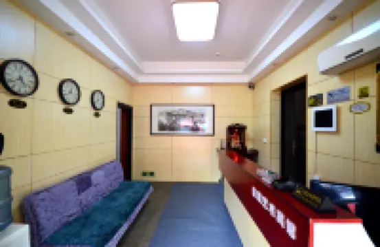 Wanru Inn (Wuhan Textile University Foreign Economic and Trade College Branch)