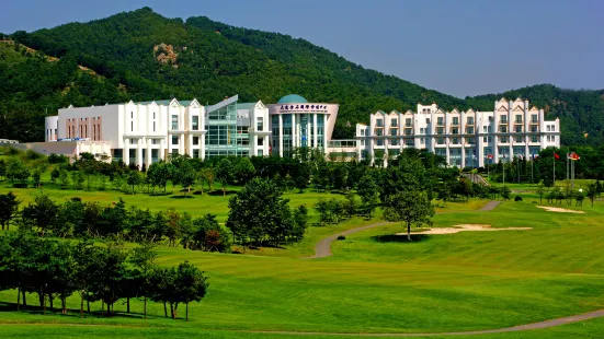 Golden Pebble International Convention Centre & Resort