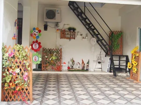 Sunny Guest House Отели рядом с достопримечательностью «Залив»