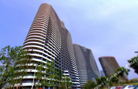 東戴河三衹熊酒店式公寓