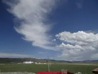 Xiahe Riyue Mountain Villa - Inns