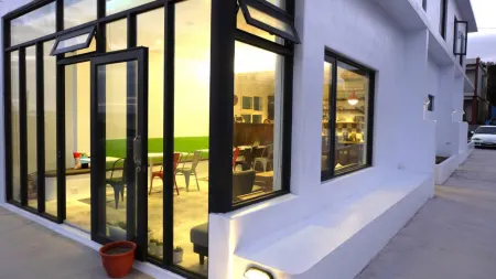 Whilom Sea Shore B&B Отели рядом с достопримечательностью «Chengchuisha»