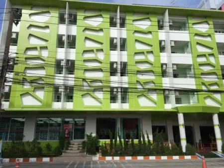 Lucky Green View