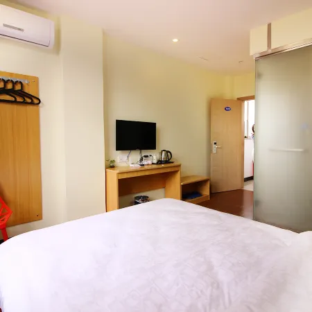 Seventy Eighty Express Hotel