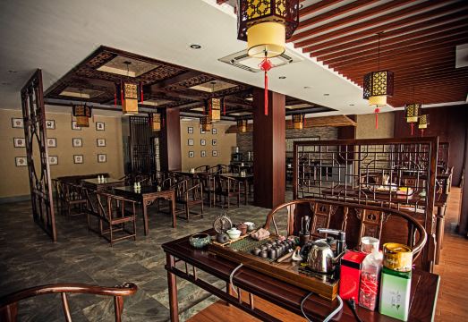 Taizhou Qianjiangyue Ancient Inn Hotel Overview