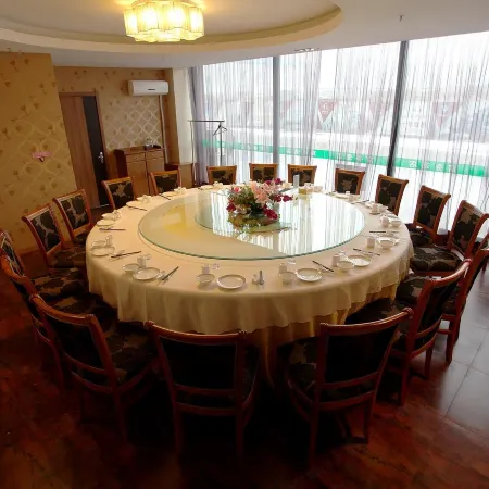 Yongcheng Business Hotel