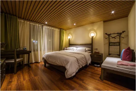 Shangri-La Flower Jinzhao Boutique Inn (Dukezong Ancient City Branch)