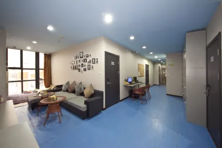 Capsule Youth Hostel (Fuzhou Sanfang Qixiang)