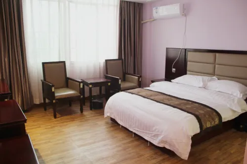 Changning Huihua Business Hotel
