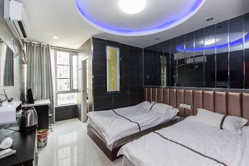 Yiyi Hotel