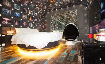 Ai Space Concept Hotel (Xining Limeng Commercial Pedestrian Street)